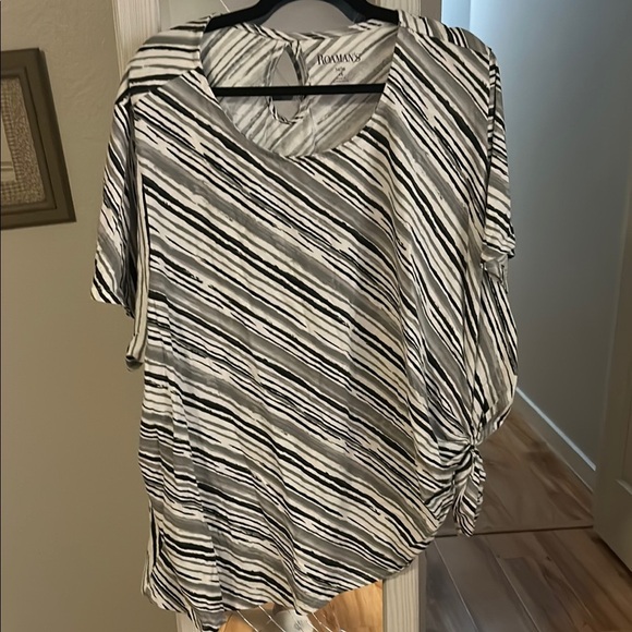 Roaman's Black and White Boxy Blouse - Picture 1 of 4